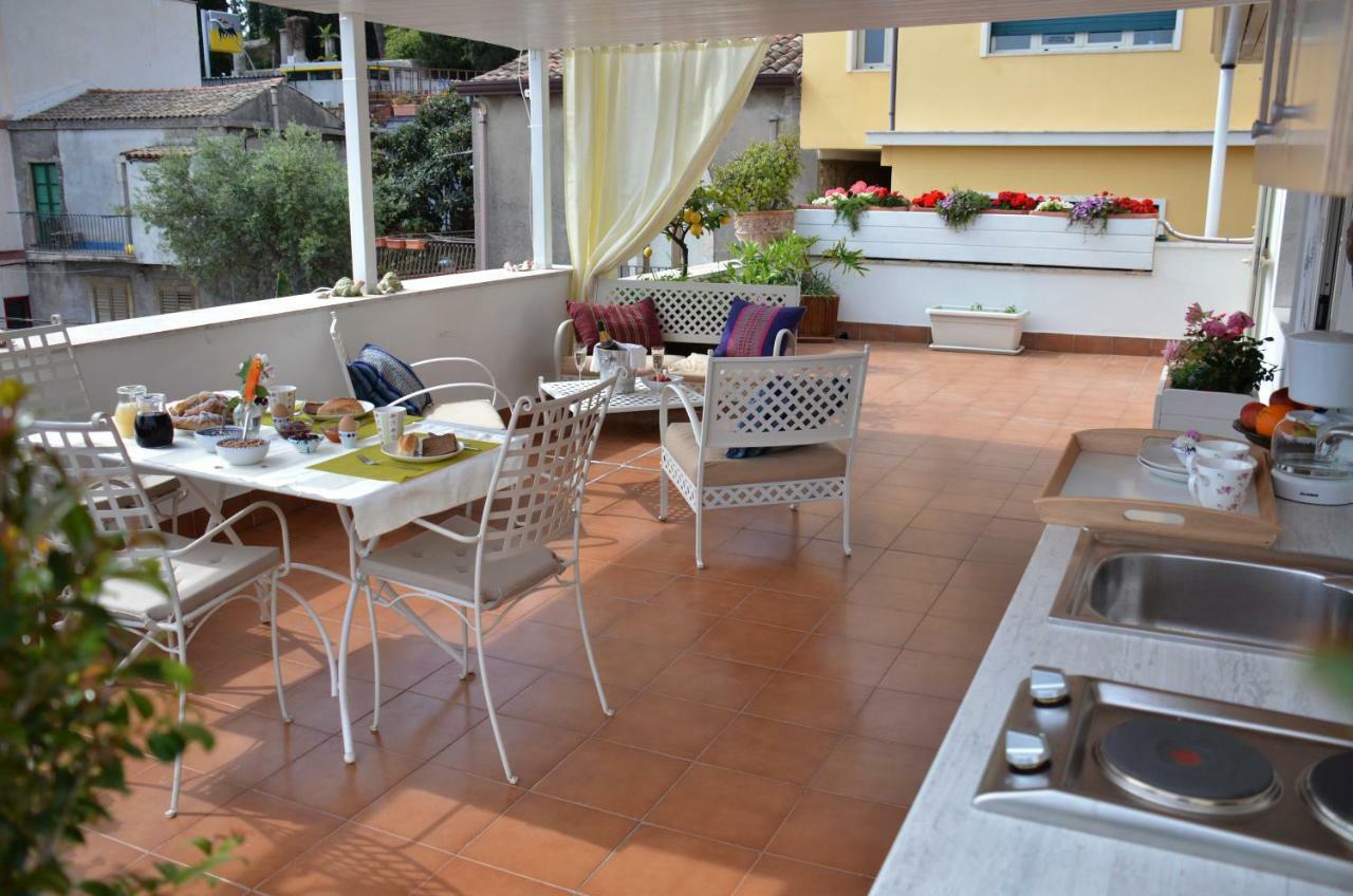 Bed and Breakfast L'Attico Taormina Exterior foto