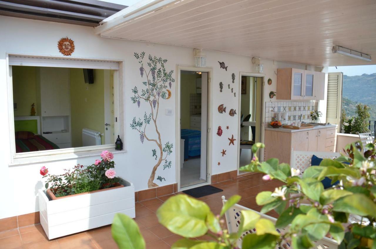 Bed and Breakfast L'Attico Taormina Exterior foto